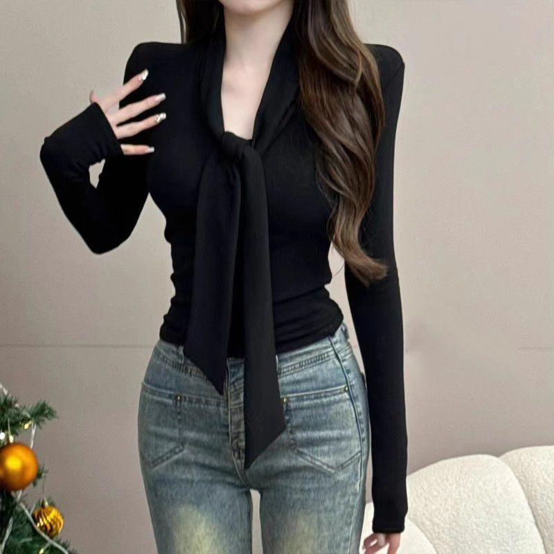 Pure Red V-neck Lace-up Bottoming Shirt