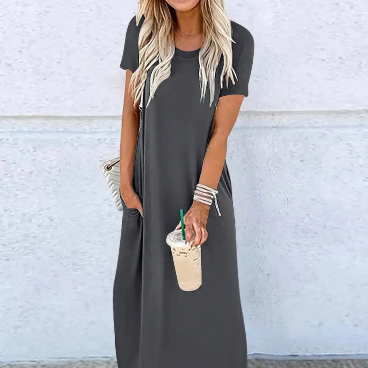 Solid-color Crew-neck Pocket Short-sleeve Dress