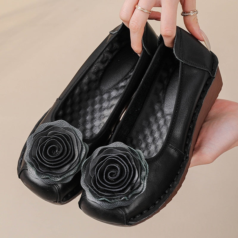 Handmade Leather Womens Shoes In Ethnic Style