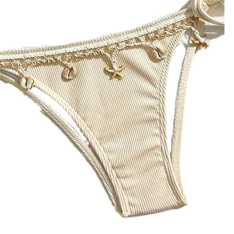 Bikini med snøre, trekantskåle og halterneck