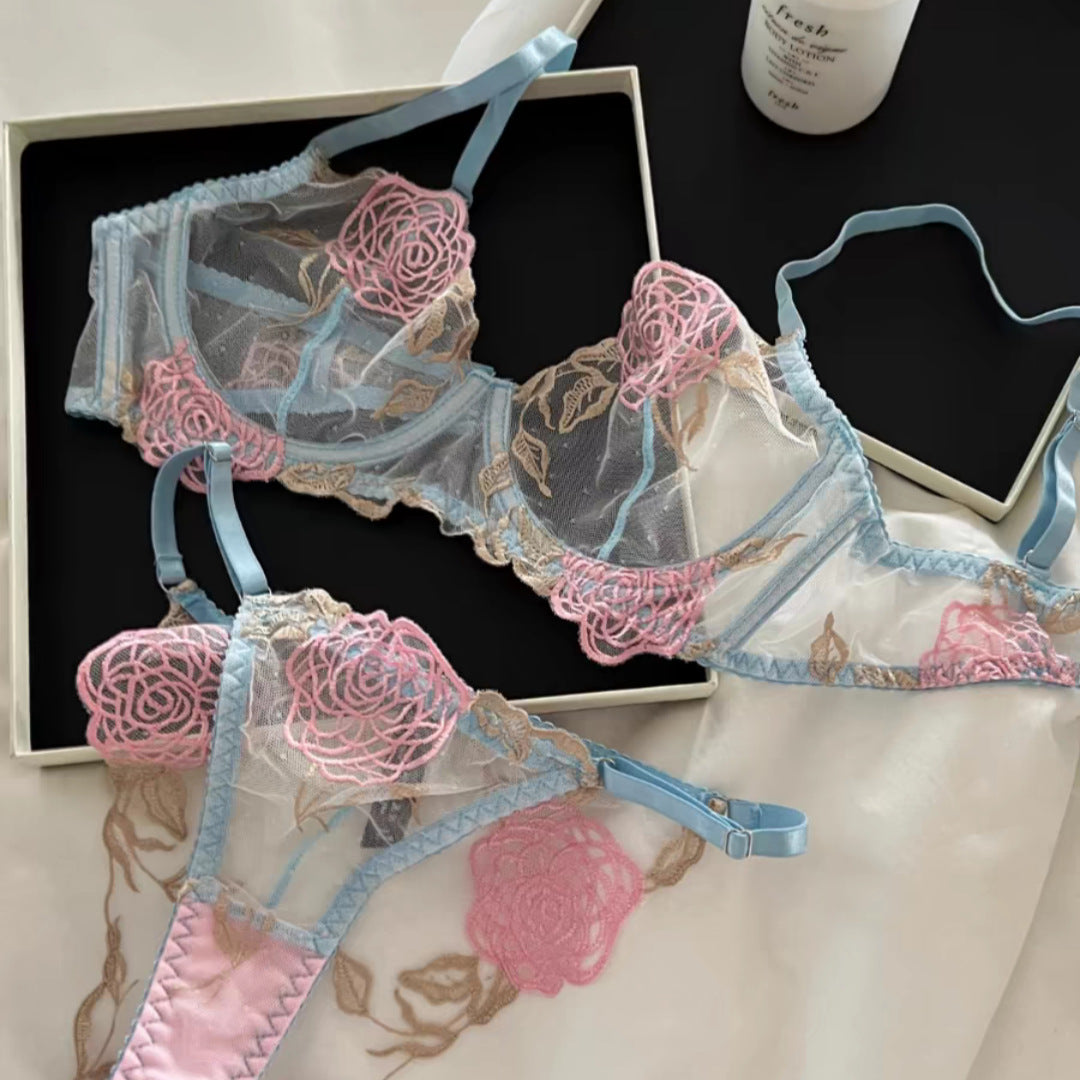 New Rose-embroidered Bra That Makes A Larger Bust Look Smaller For Women