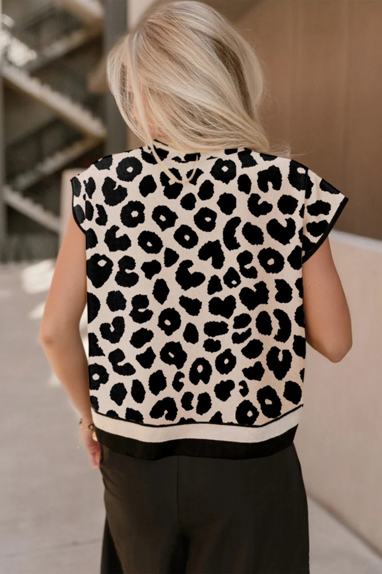 Women's Black Leopard-Print Turtleneck Short-Sleeve Sweater