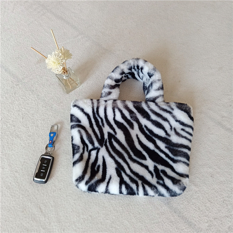 Plush Fashion Casual Large-capacity Plush Lady Portable Shoulder Messenger Bag
