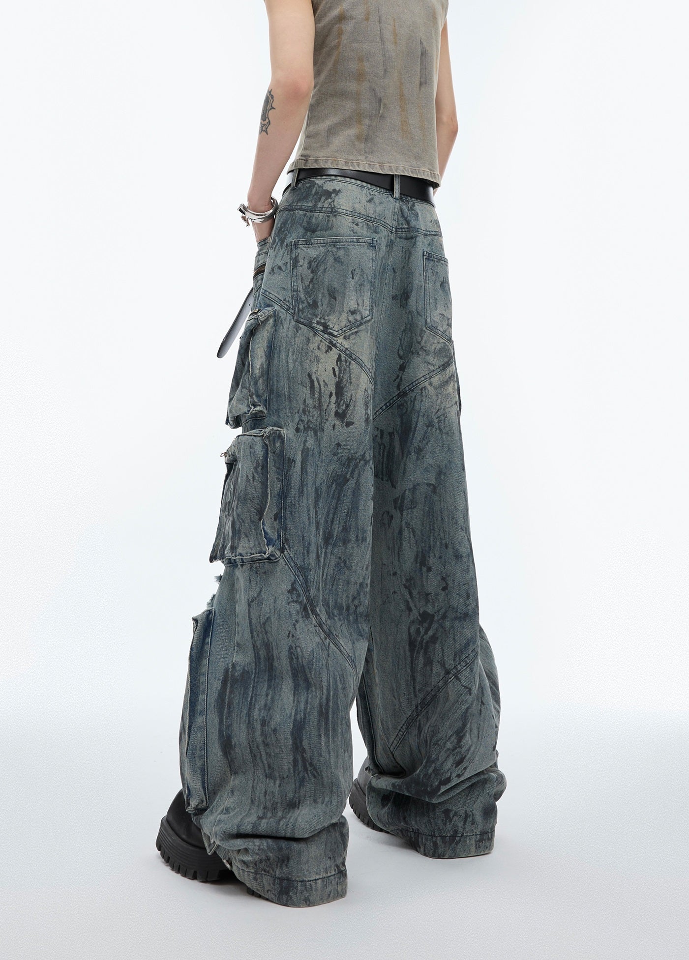 Distressed Multi-pocket Design Jeans Hand-painted Craft
