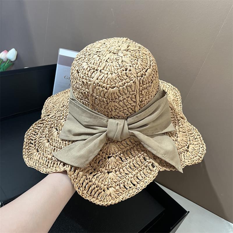 Women's Fashion Temperament Raffia Bow Straw Hat