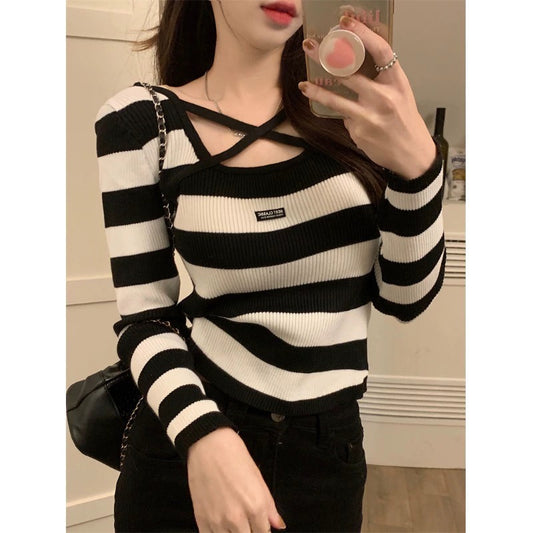 Inner Striped Needle Slim Fit Sweater