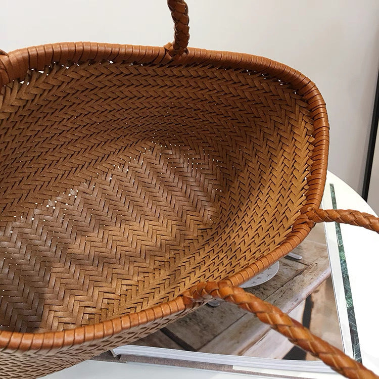 Niche Leather Seaside Vacation Handbag