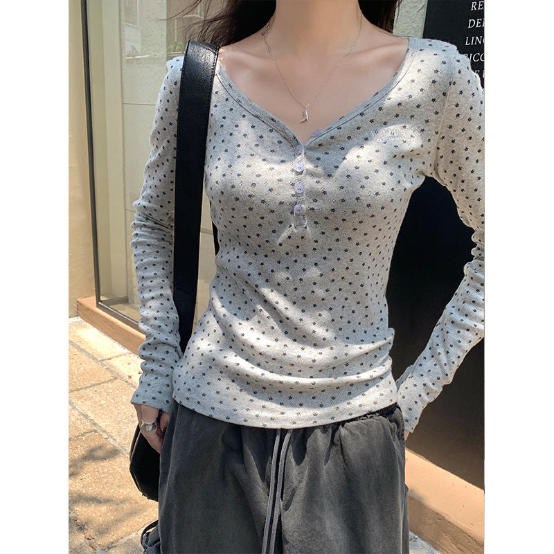 Women's Long-sleeved T-shirt Slim-fit V-neck Floral Bottoming Shirt