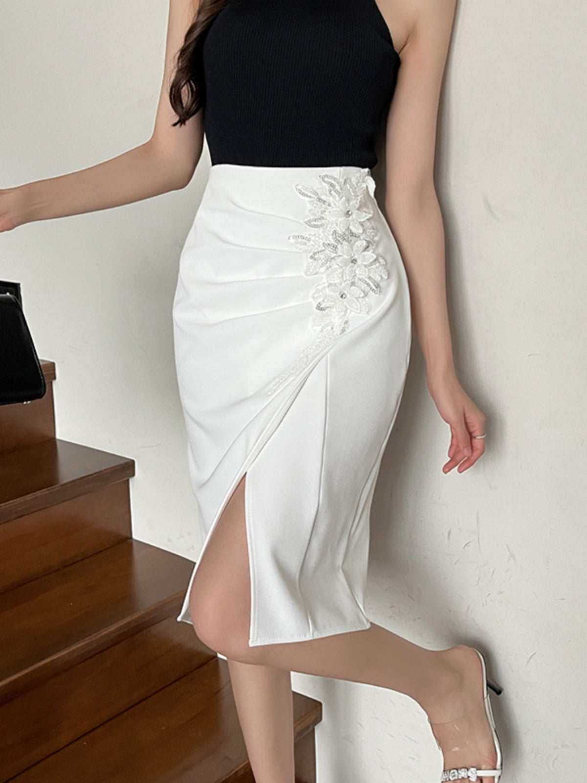Embroidered Temperament Wrapped Hip Skirt Woman Vintage High Waist