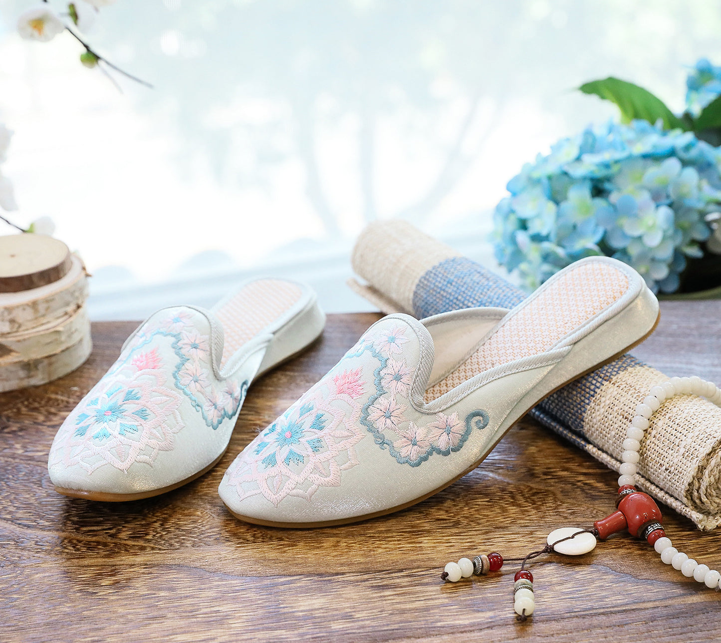 Satin Embroidered Low Heel Hanfu Shoes Cheongsam Slippers