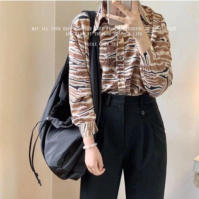 High-grade Large Capacity Shoulder Messenger Bag Elegant Underarm