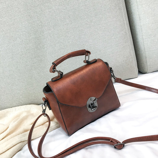 The New Twist Lock Small Square Bag Korean Women's Bag Fashion Shoulder Bag
