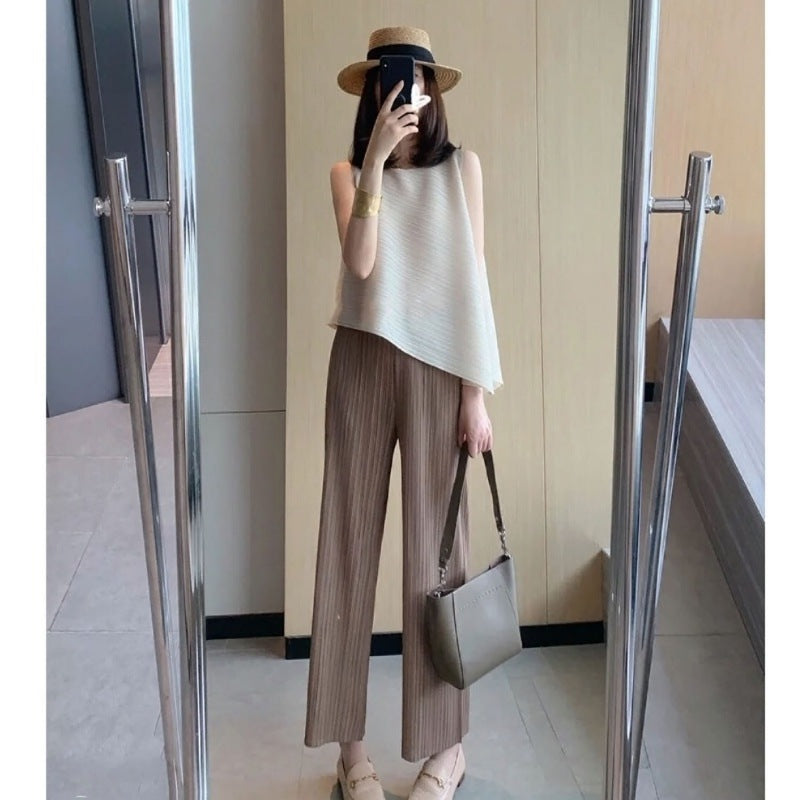 Women's Solid Color Casual Pleated Slim-fit Wide-leg Pants