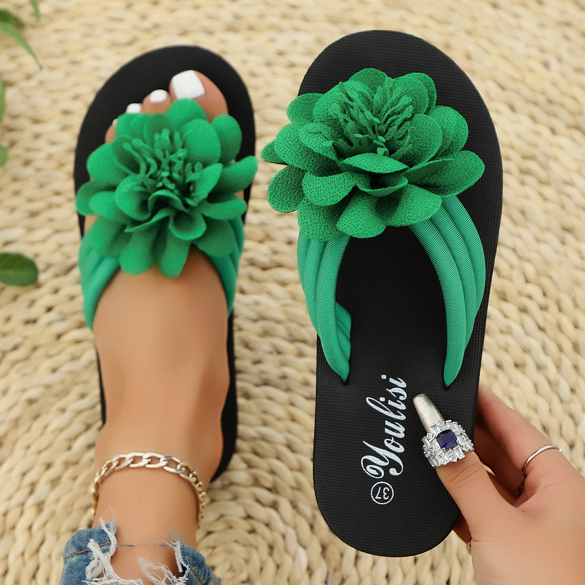 Flower Flip-flops Casual And Lightweight Beach Shoes