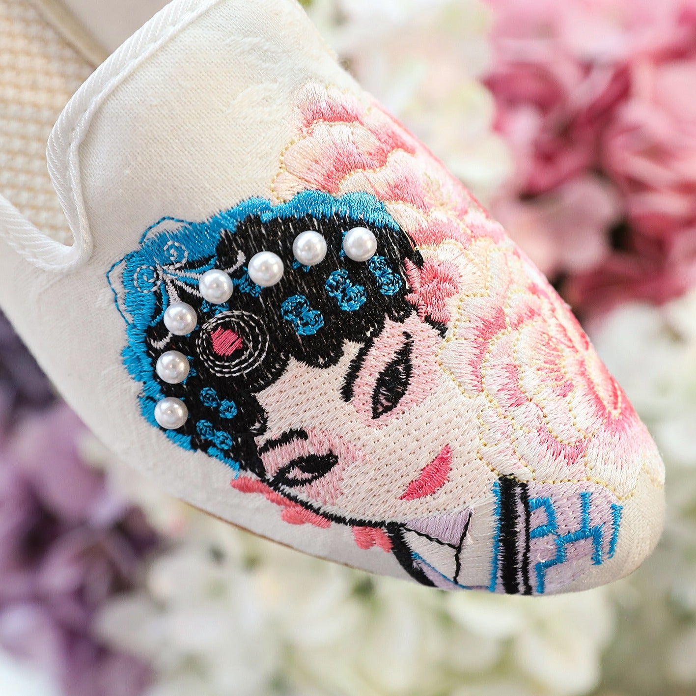 Slippers Pointed Toe Chinese Style Traditional Vintage Embroidery Fabric