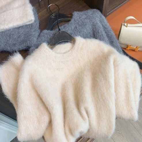 White Round Neck Thick Sweater For Women Loose And Idle Soft Glutinous