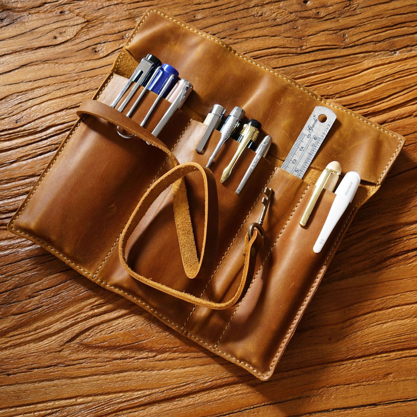 Vintage Cowhide Pen Bag Three Fold Pen Clip Rolling Shutter Stationery