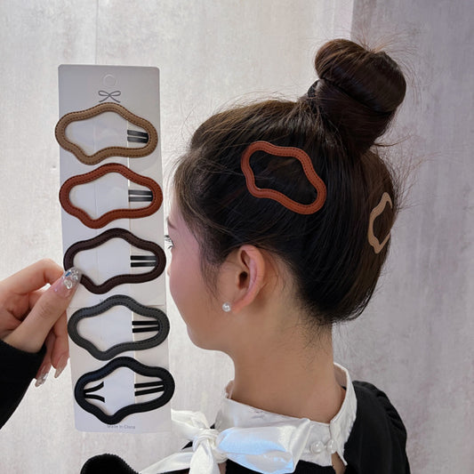 Female Leather Hollow Cloud Bangs Hair Clip