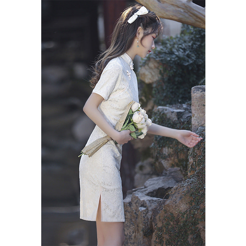 Elegant, High-end Short White Retro-modernized Cheongsam Dress