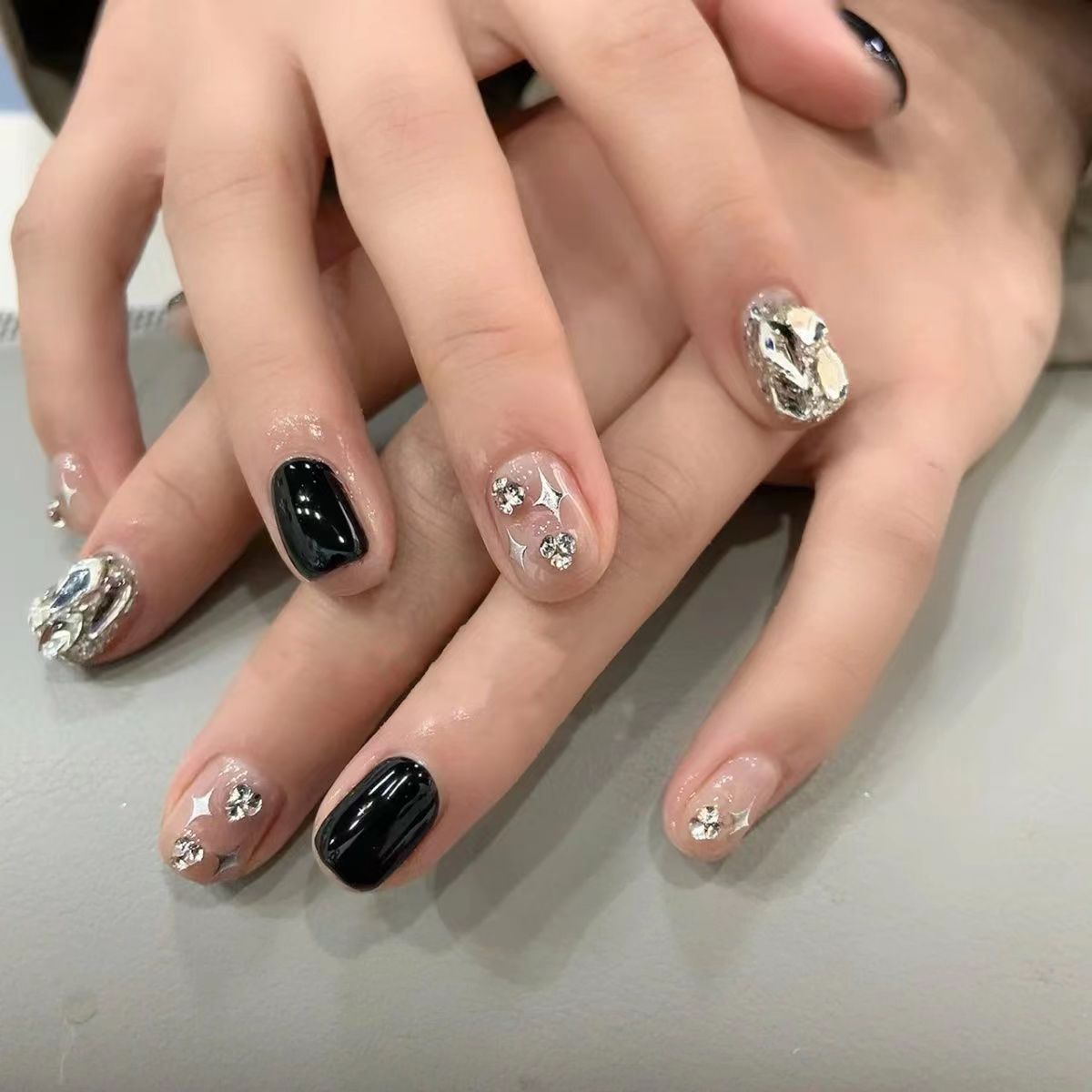 Handmade Phototherapy Wear Armor Dark Black Rhinestone Nail Stickers