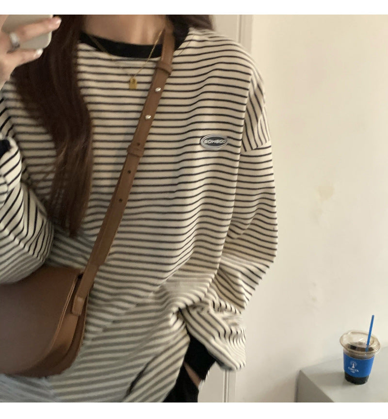 Tynd stribet langærmet sweater med løs rund hals