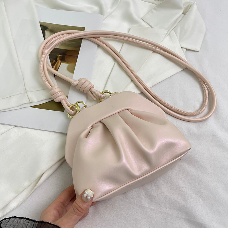 High-grade Silver Shell Shoulder Messenger Bag