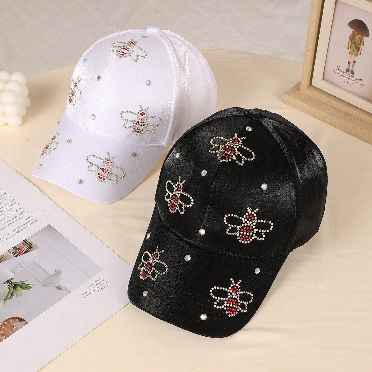 Women's Solid-color Beaded Bee Velvet Soft Sun-protective Trendy Baseball Cap, Suitable For Summer Outings And Shopping.