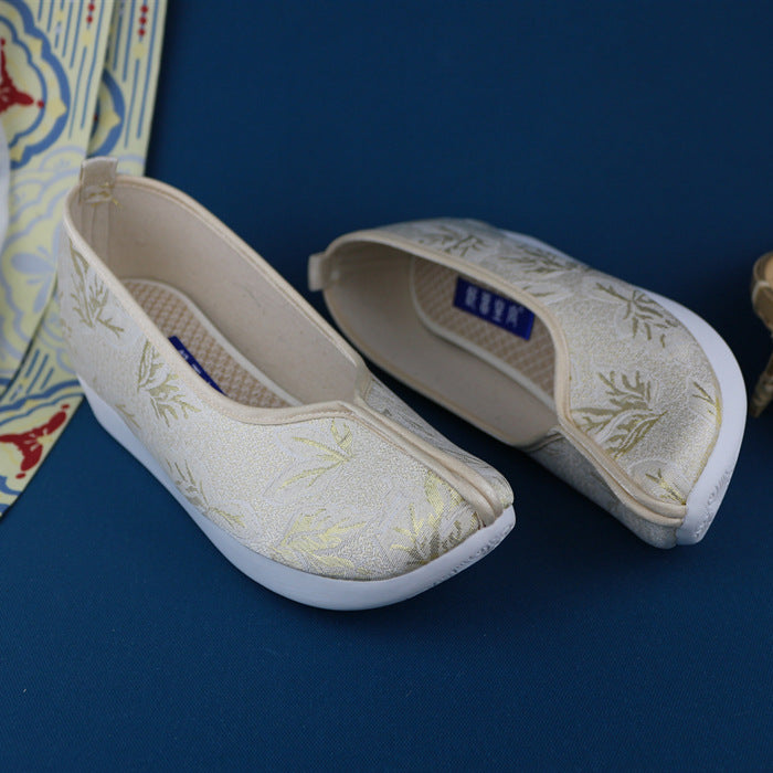 Dengyun's Hanfu Shoes Increase The Height Of The Head