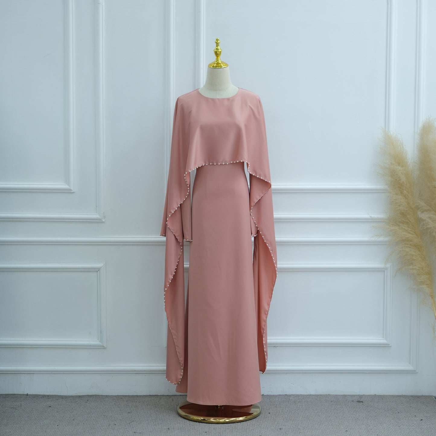 Luxurious Embroidered Gown The Jewel Of The Middle East