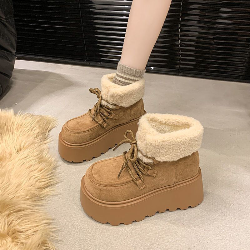 Short Fleece-linedHeight-increasing Snow Boots With A Chunky Sole And A Roomy Toe Box