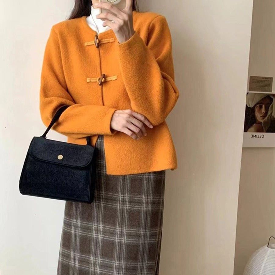 Round Neck Gentle Temperament Horn Button Sweater Coat