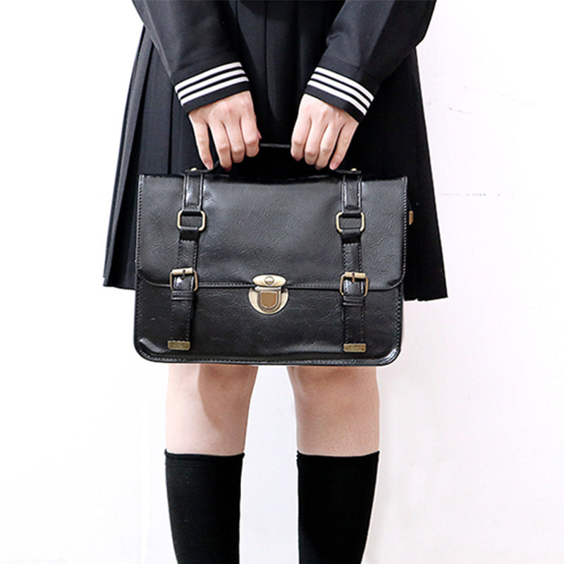 Messenger Bag Retro Large Capacity Portable Messenger Bag
