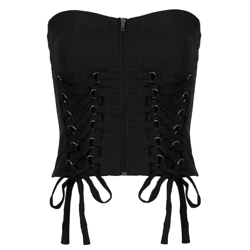 Wearing A Short And Careful Machine Exposed Navel Top