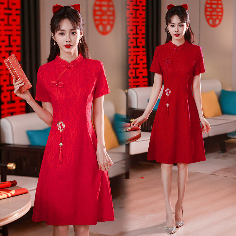 Traditional Chinese-style Red Bridal Toast Dress For The Return-to-parents-home Visit Featuring A Retro Short-sleeve Design