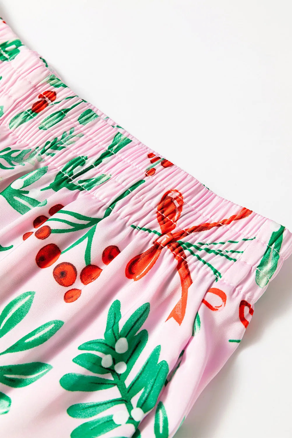 Julebær-planteprint pyjamas-sæt i satin med lange ærmer