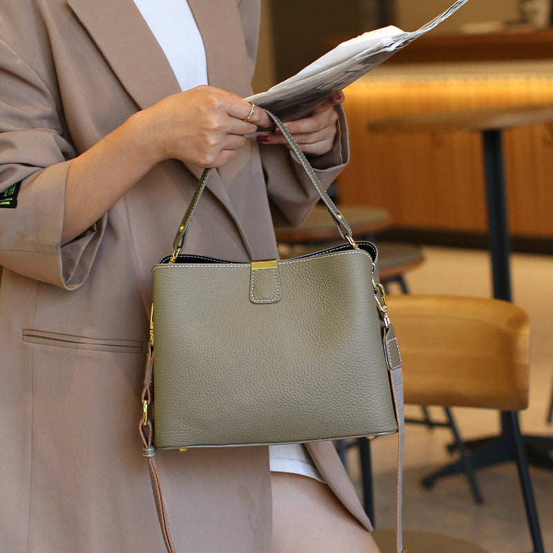 New Fashionable Crossbody Women's All-match High-grade Large Capacity Leather Handbag