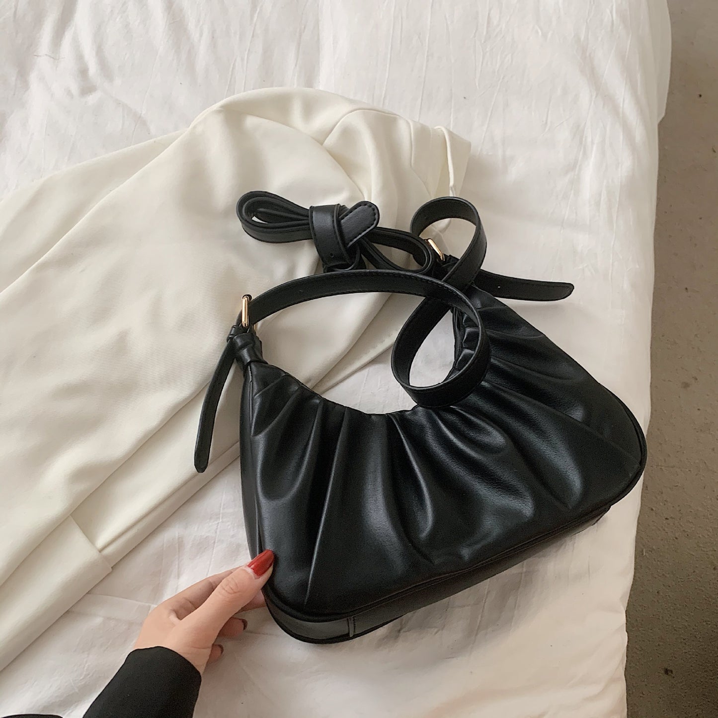Vintage Women's Messenger Bag Niche Folds