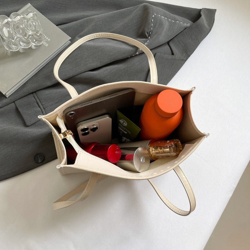 Large-capacity Tote Bag A Versatile Casual Handbag