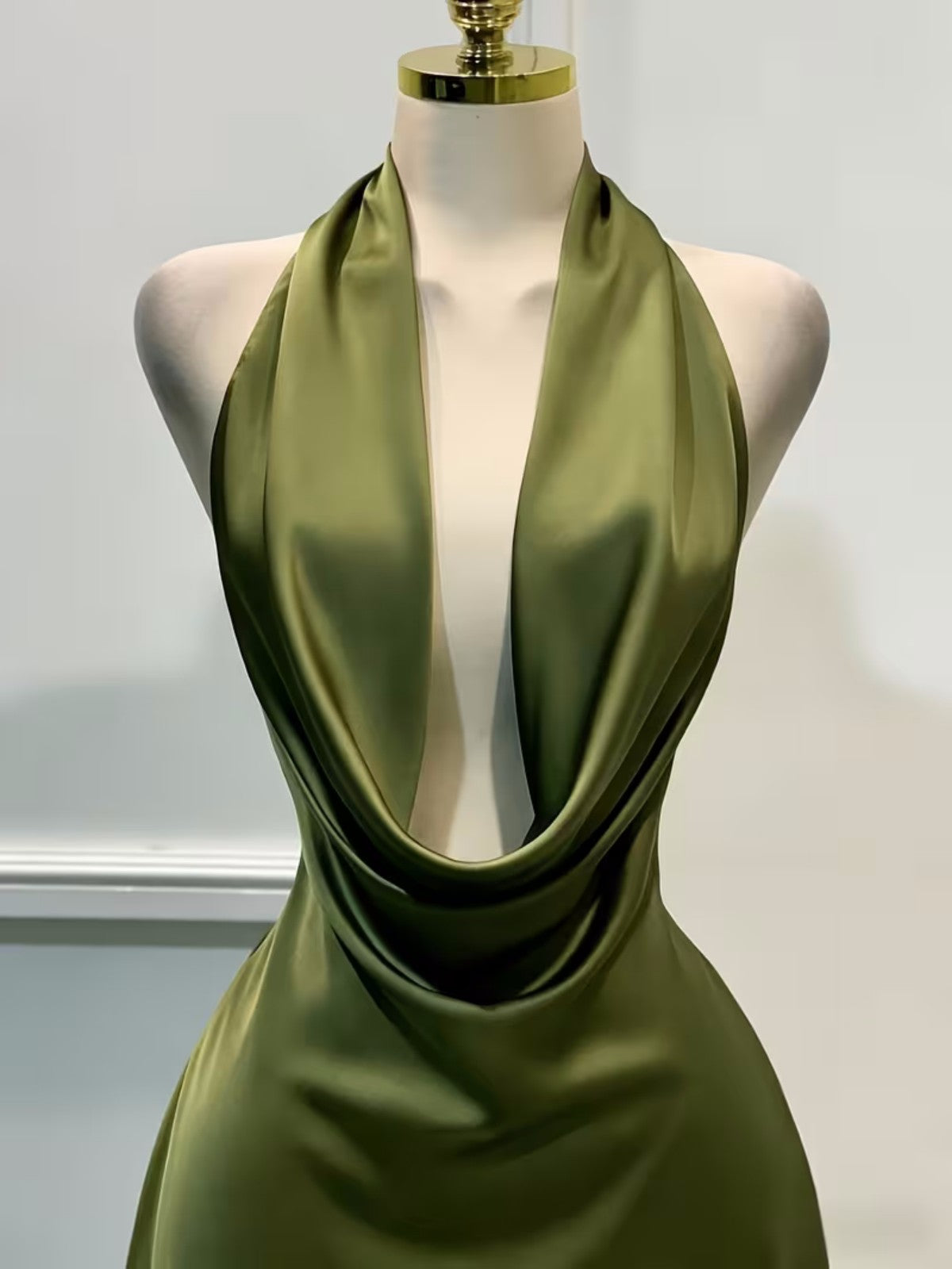 Ladies Elegant Solid Color Satin Back Zipper Dress