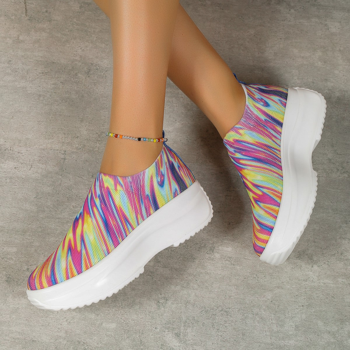 Europæiske og amerikanske platform-sneakers med farvegradient og fly-knit