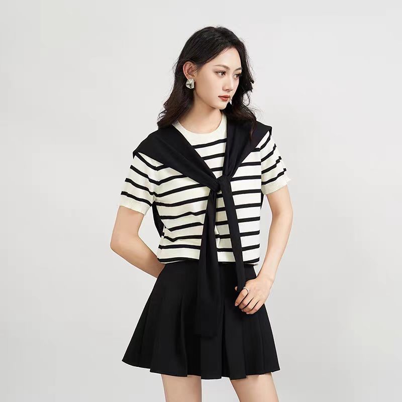Women's Shawl Contrast Color Striped Short Sleeve Knitted