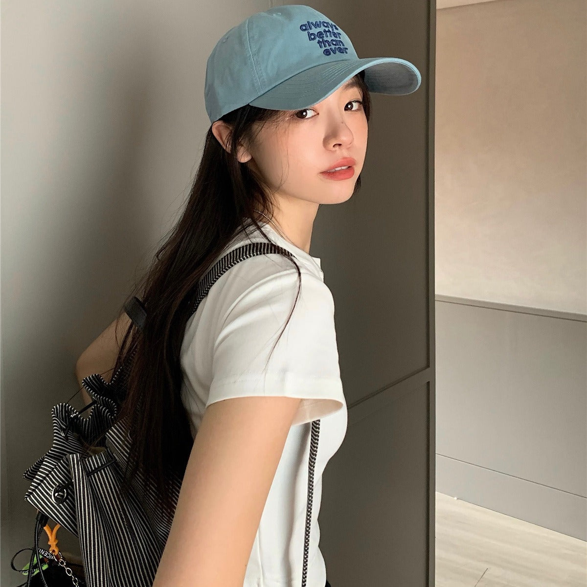 Lu Xi Korean Style Embroidered White Wide Brim Baseball Cap For Women