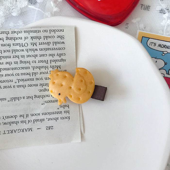 Cute Harajuku Simulation Biscuit Bear Rabbit Hairpin