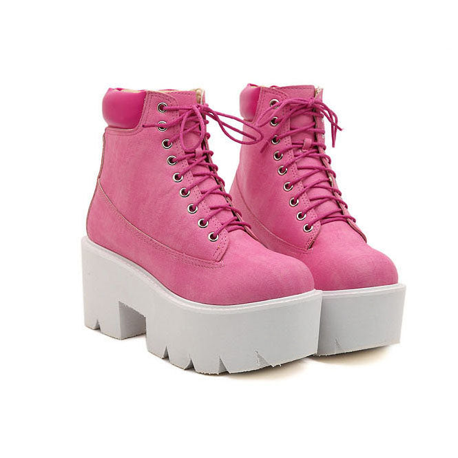 Super Texture Rock Female Boots Of High Quality