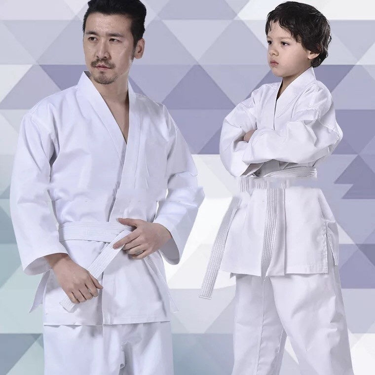 Sort og hvid judotræningstøj til mænd og kvinder