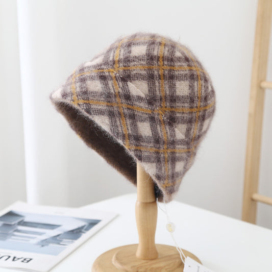 Warm Keeping Diamond Plaid Color Hat Is Fashionable