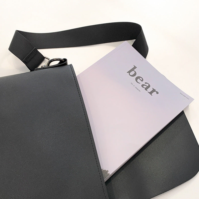 Men's Lightweight Casual Messenger Bag