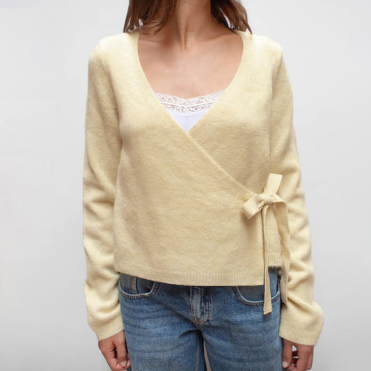 Cross V-neck Bottoming Lace-up Casual Sweater